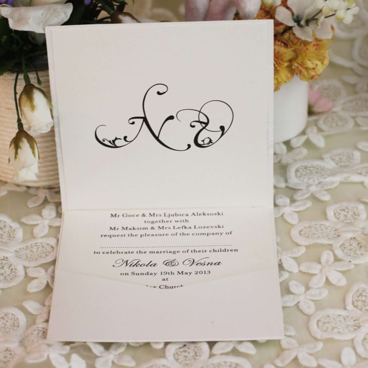 Lace Decoration Wedding Invitation Card Half Fold Invitation Printing Customized